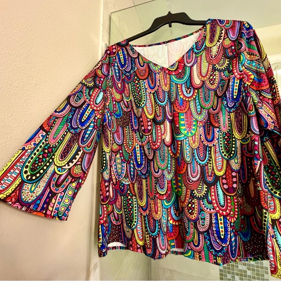 Colorful Patterned Women's Top - Picture 2 of 6